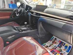 Lexus LX 2019 White