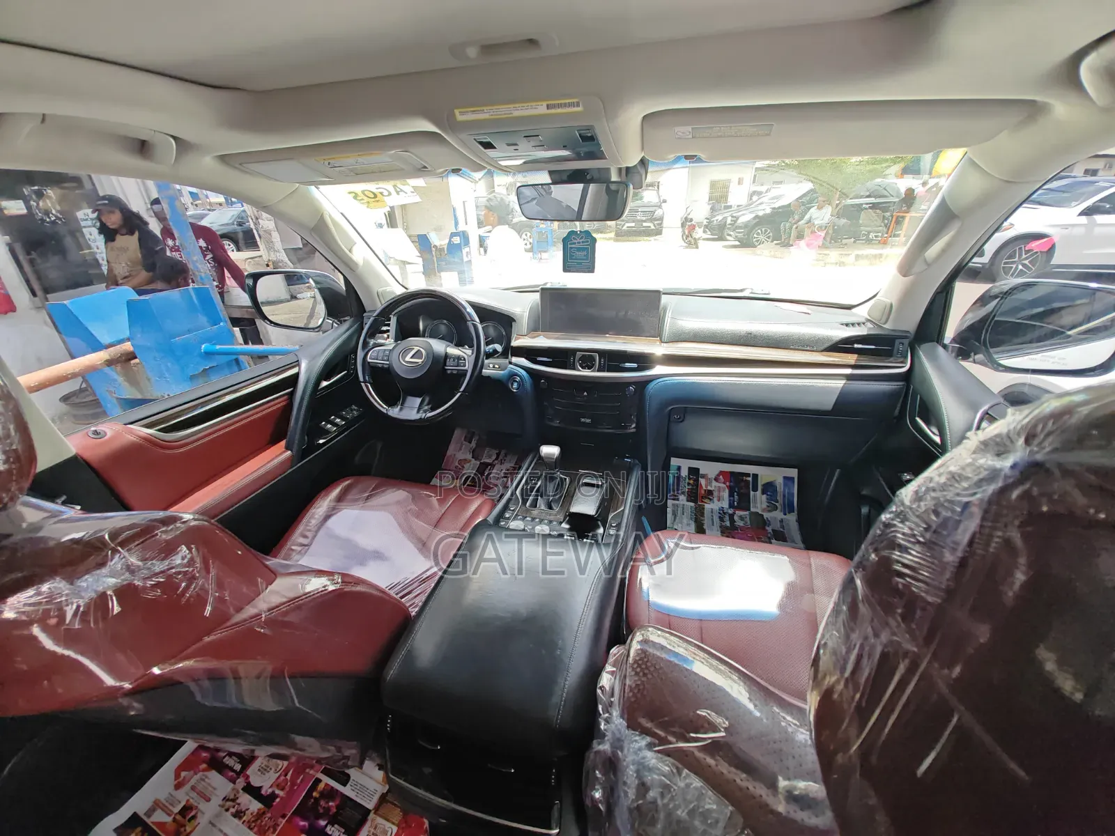 Lexus LX 2019 White