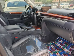 Lexus LX 2016 Black