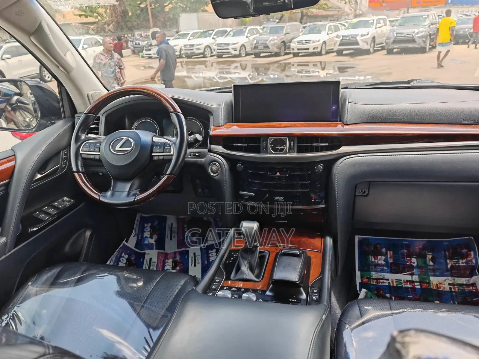 Lexus LX 2016 Black