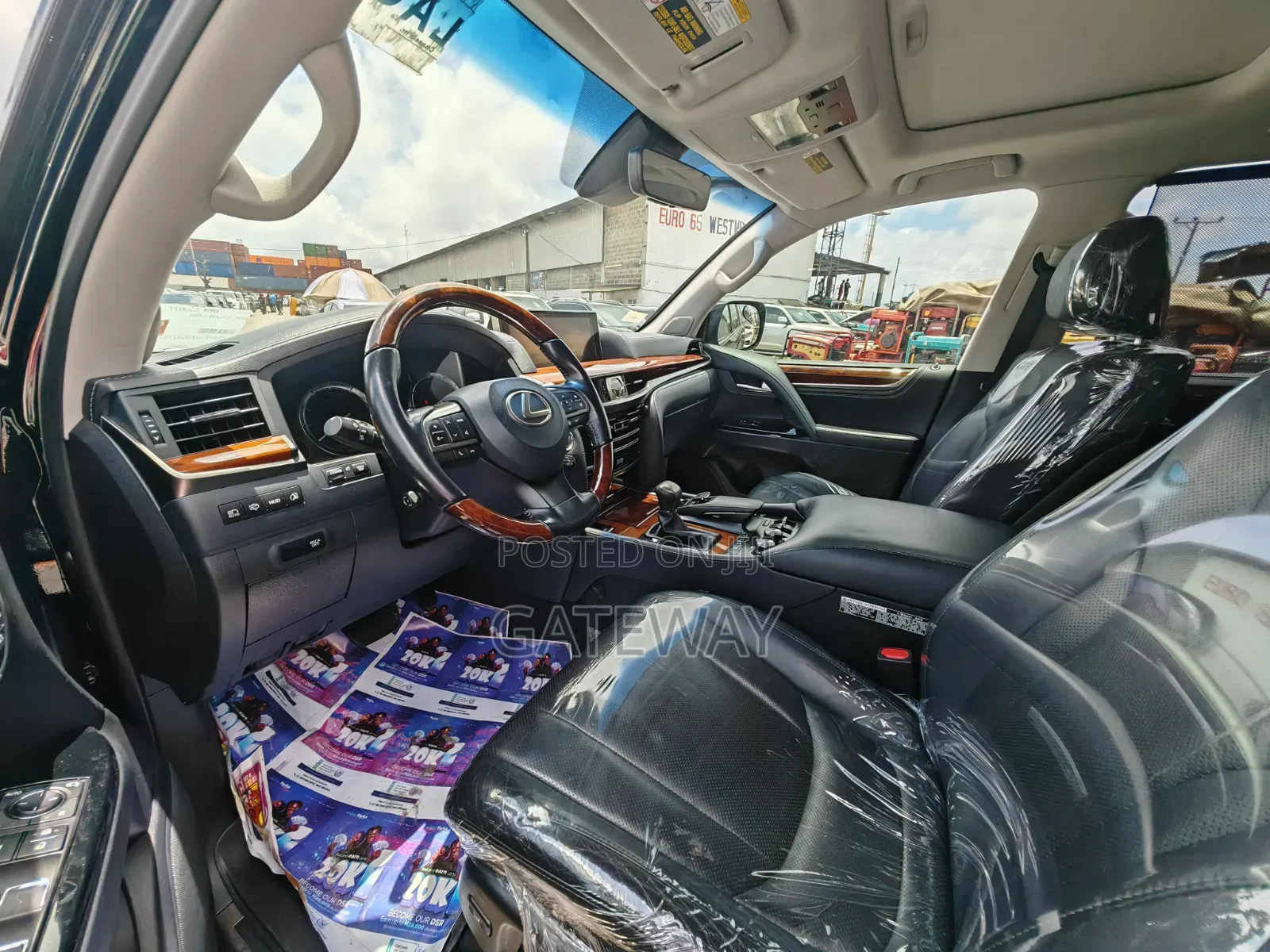 Lexus LX 2016 Black