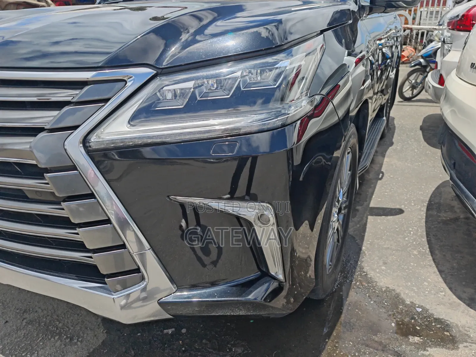 Lexus LX 2016 Black