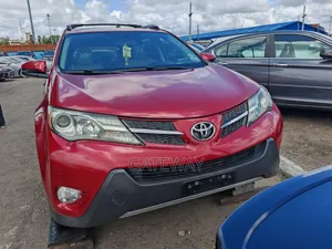 Toyota RAV4 2014 Red