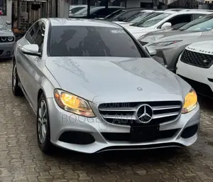 Mercedes-Benz C300 2016 Silver