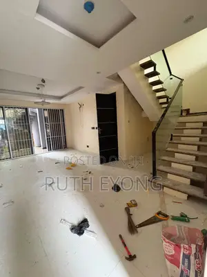 5bdrm House in 𝗧𝘄𝗶𝗻𝗟𝗮𝗸𝗲 𝗘𝘀𝘁𝗮𝘁𝗲, Chevron for rent