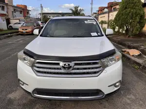 Toyota Highlander Limited 2012 White