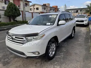 Toyota Highlander Limited 2012 White