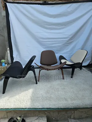 Visitors Chair / Modern Arm Chair