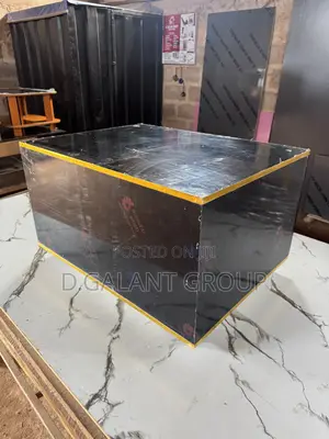 All Edged Silled Coffee Table