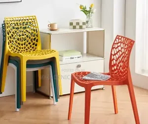 Modern Stackable Plastic Chair – Elegant Decorative Dining Chair