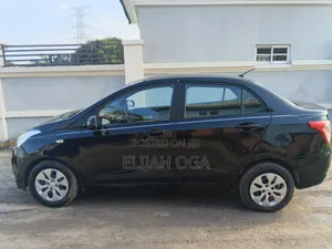 Hyundai Xcent 2014 Black