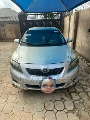 Toyota Corolla 2010 Gray