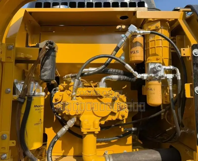 Good Condition Caterpillar 320D2L