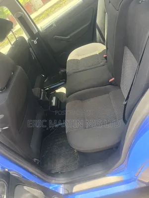 Volkswagen Golf 2003 Blue