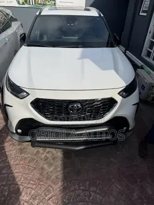 Toyota Highlander XSE AWD 2023 White