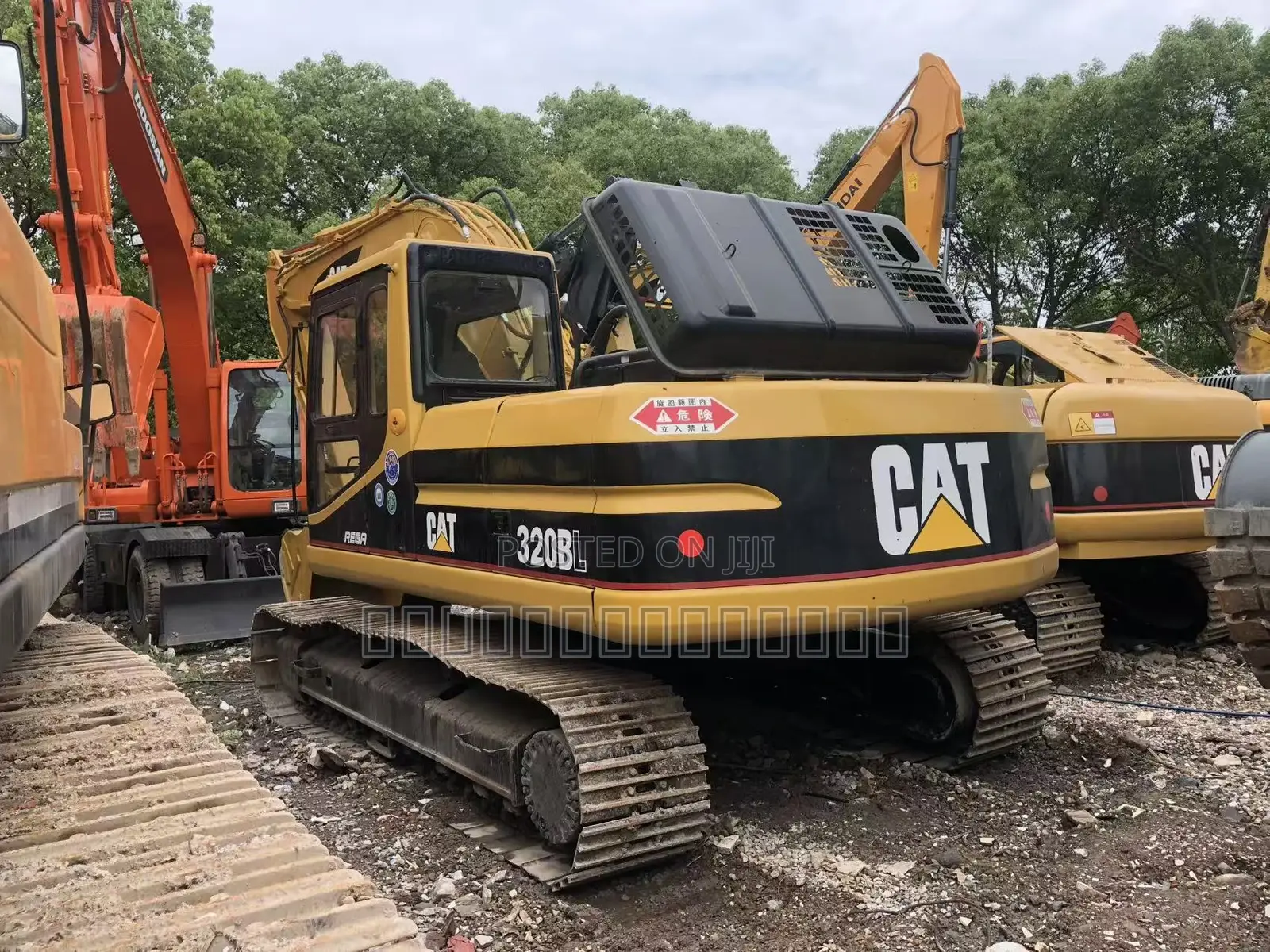 Used Good Condition 320BL