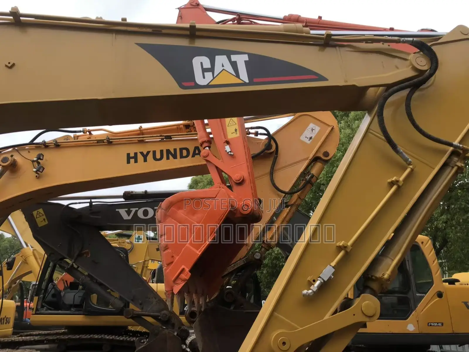 Used Good Condition 320BL