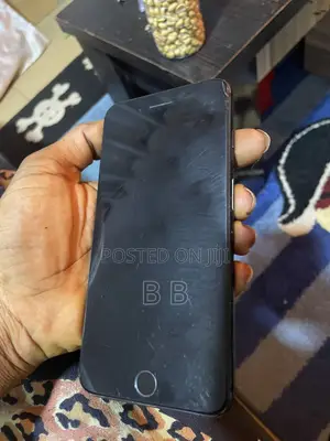 Apple iPhone 7 Plus 32 GB Black