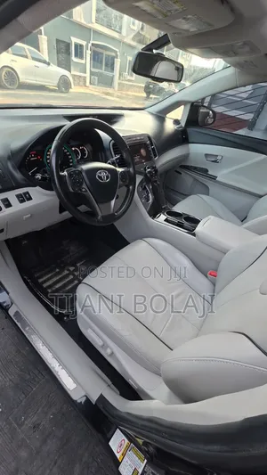 Toyota Venza 2014