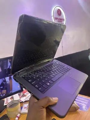 Laptop Dell Latitude 3310 4GB Intel Core i3 SSD 128GB
