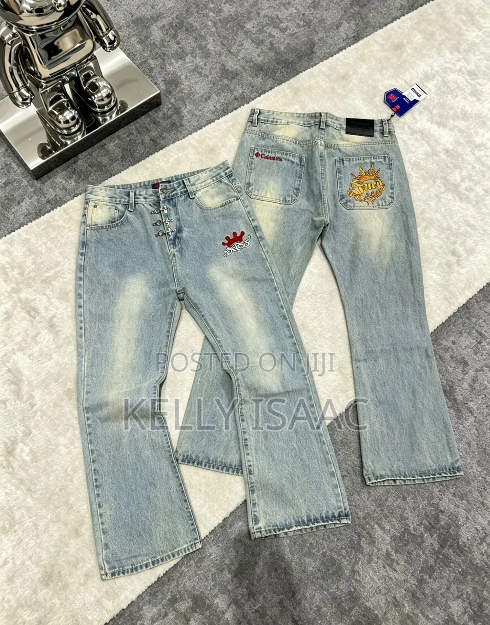 Available Baggy Jeans Active