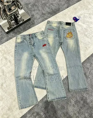 Available Baggy Jeans Active