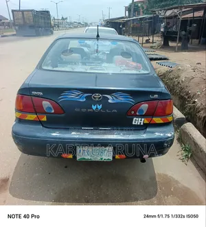 Toyota Corolla 1999 Green
