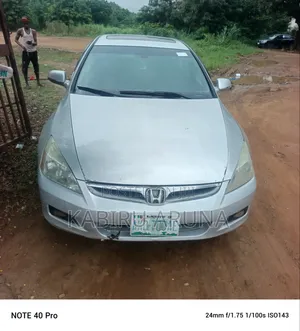 Honda Accord 2006 Silver