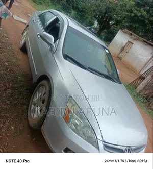 Honda Accord 2006 Silver