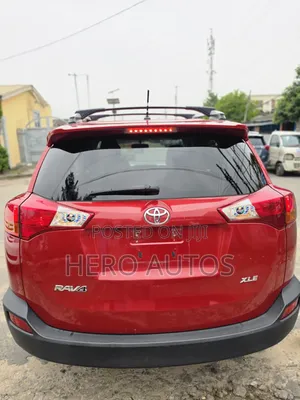 Toyota RAV4 XLE AWD (2.5L 4cyl 6A) 2013 Red