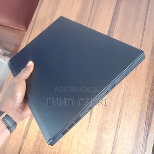 Laptop MSI GS66 Stealth 10UE 16GB Intel Core i7 SSD 1T