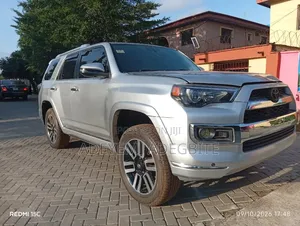 Toyota 4-Runner 2015 Silver