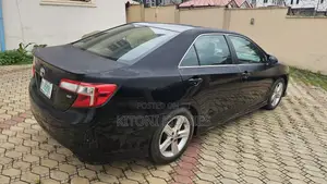 Toyota Camry SE 4dr Sedan (2.5L 4cyl 6A) 2013 Black