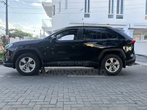 Toyota RAV4 2021 Black