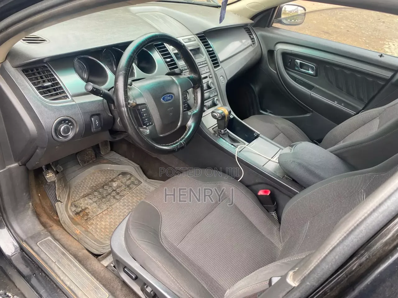 Ford Taurus SEL 2012 Black