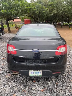 Ford Taurus SEL 2012 Black