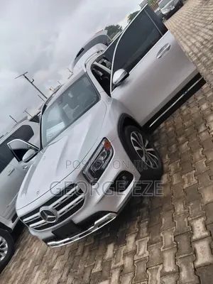 Mercedes-Benz GLB-Class GLB 250 4MATIC 2022 Silver