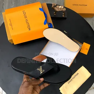 LOUIS VUITTON High Quality Slippers
