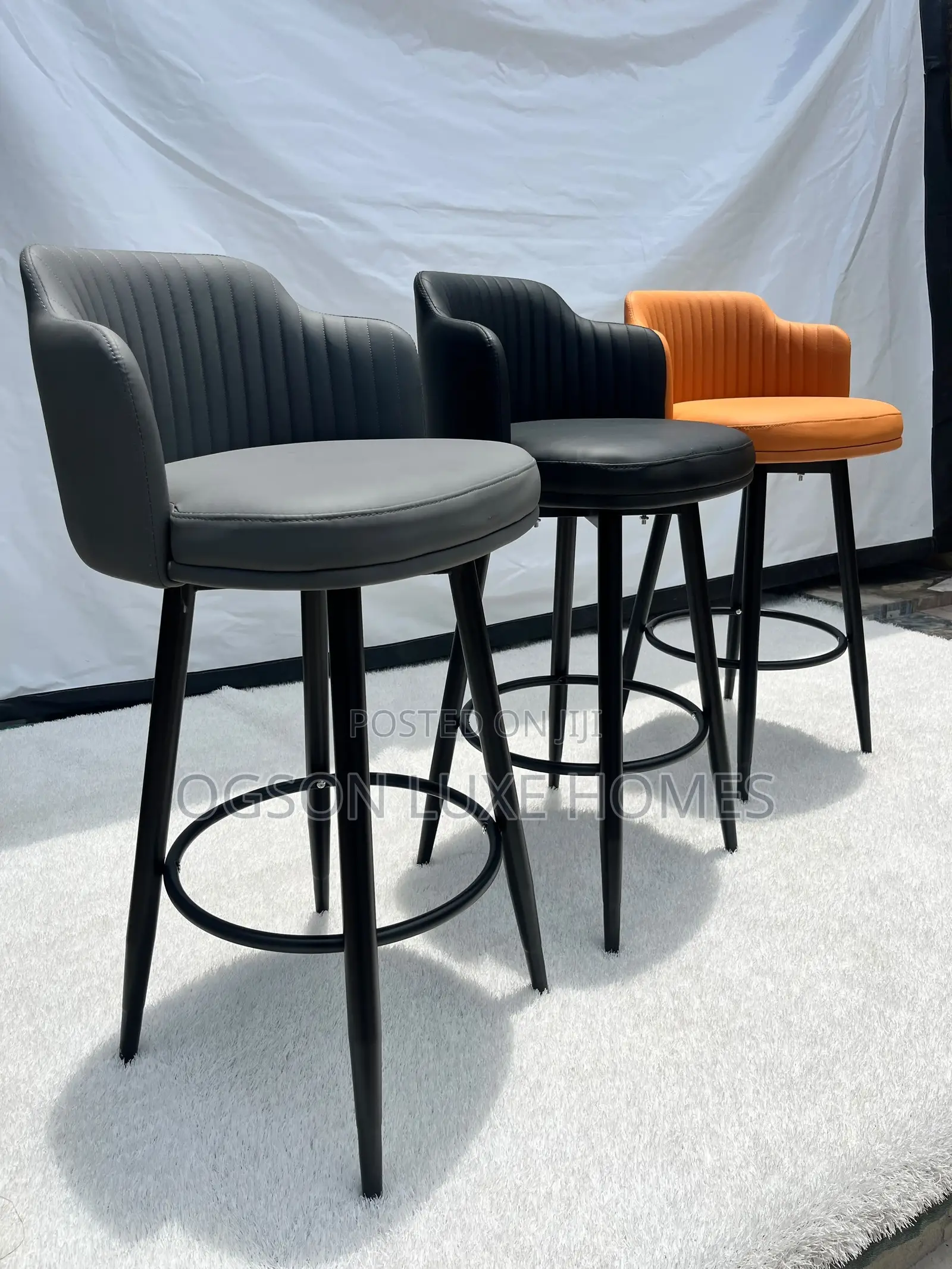 Quality Leather Barstool With 360 Rotation