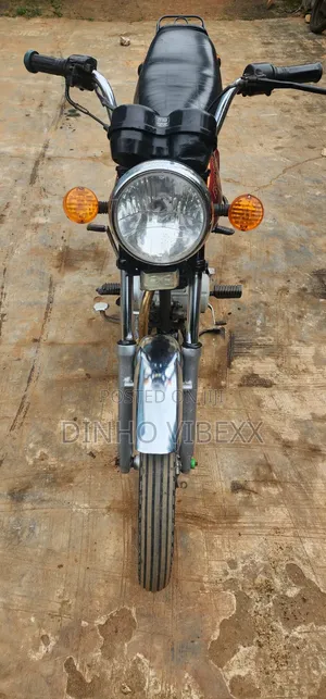 Bajaj Boxer 2022 Red