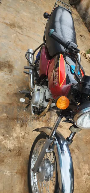 Bajaj Boxer 2022 Red