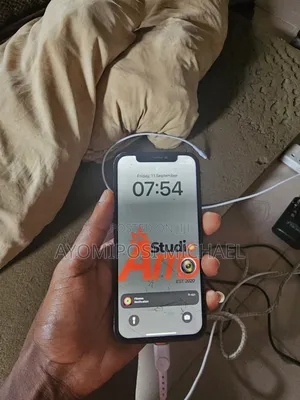 Apple iPhone 12 64 GB Blue