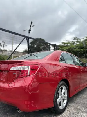 Toyota Camry SE 4dr Sedan (2.5L 4cyl 6A) 2013 Maroon