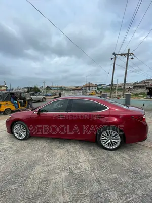 Lexus ES 2013 Red