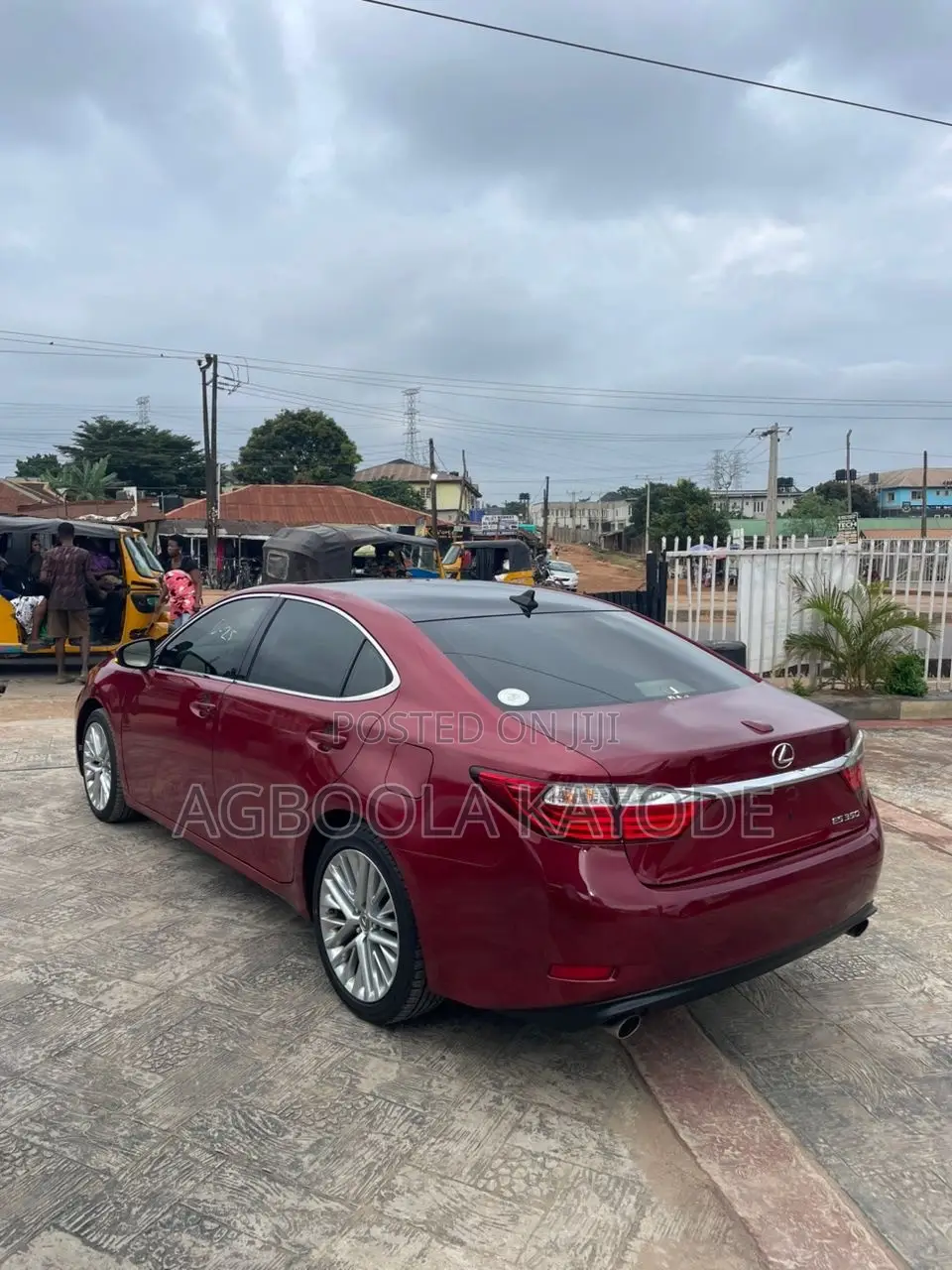 Lexus ES 2013 Red