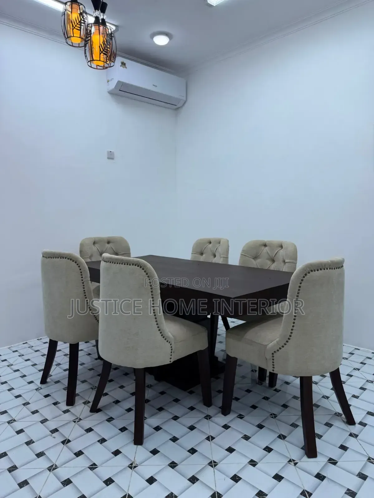 Modern Dinning Table