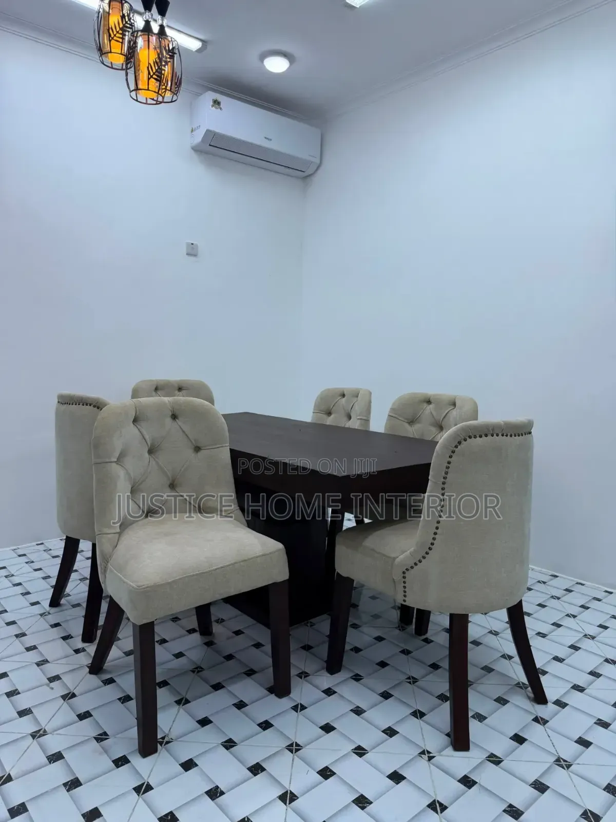 Modern Dinning Table