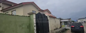 5bdrm Duplex in Majiyagbe Layout, Alimosho for rent