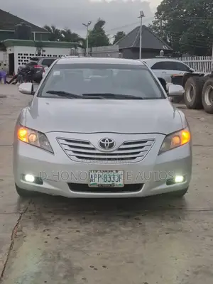 Toyota Camry 2.4 XLE 2008 Brown