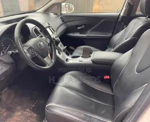 Toyota Venza Limited 2014 White